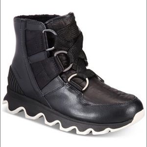 Sorel Women's Kinetic Short Lace Waterproof Boots